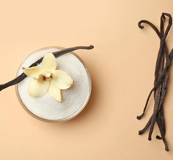 What are the differences between natural vanilla flavour and vanilla extract?