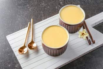 Vanilla cream with tonka bean flavour